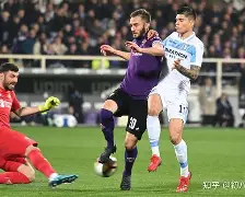 包含热那亚战平佛罗伦萨，两队握手言和的词条