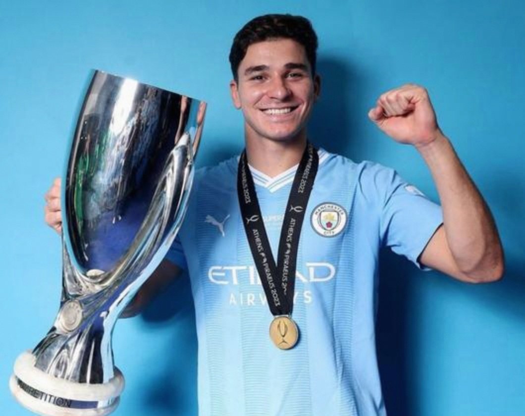 哥伦比亚天才尤利安·阿尔瓦雷斯效力的南特队战胜波尔多队的简单介绍