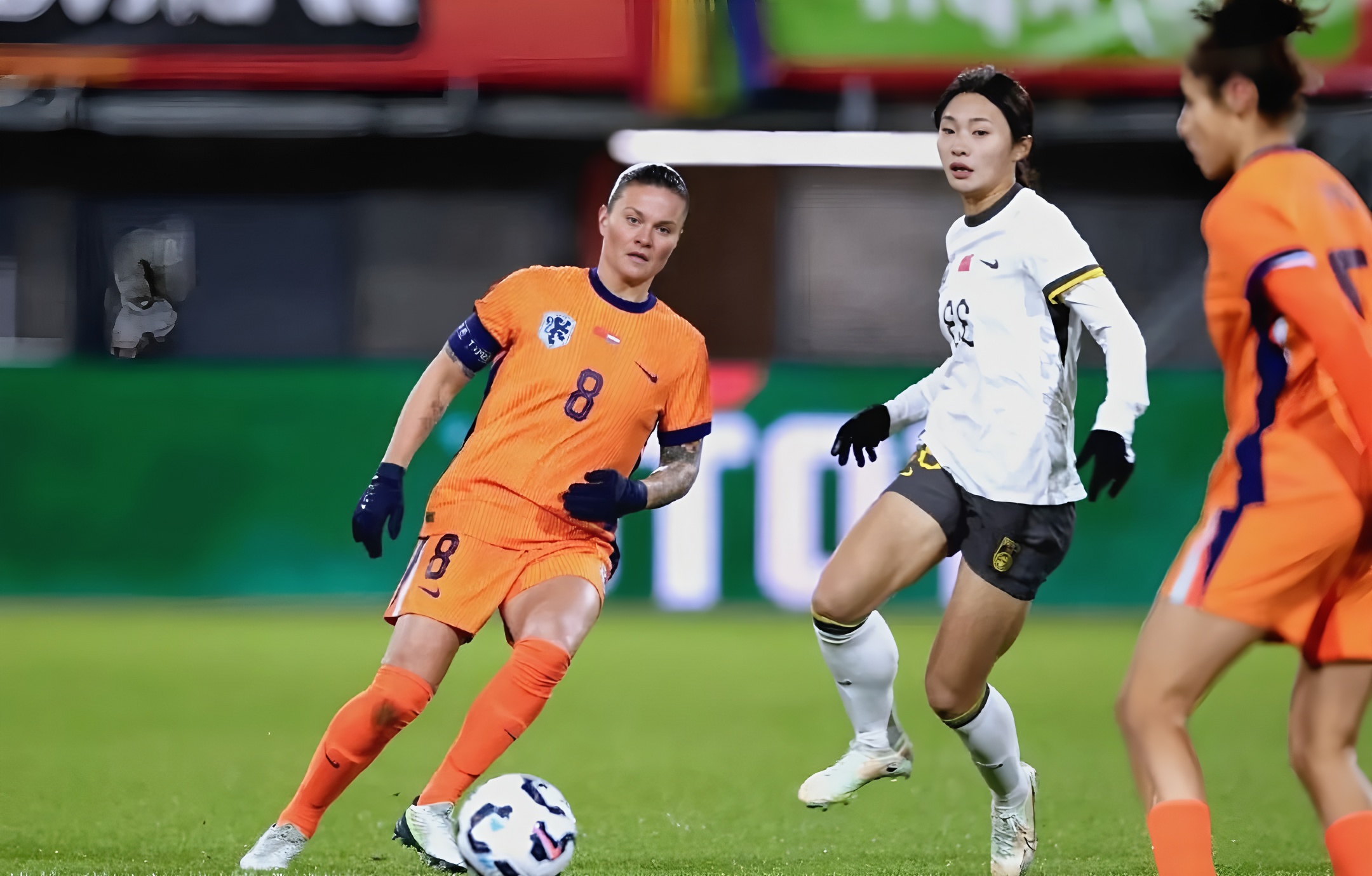 重磅签约！女足球队引进新队员，实力大增(女足球队名单)