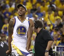 勇士阵容深耕培养，备战考验仍屡次面临(勇士能否保持阵容的完整性 打造又一个王朝?)